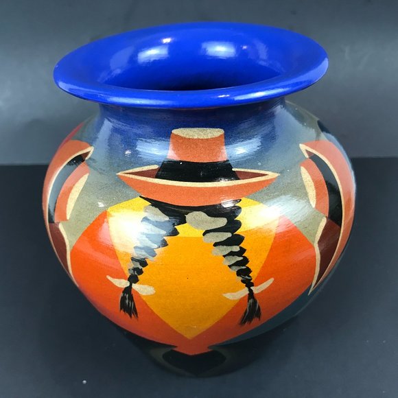 Art Pottery Vase Peru 6